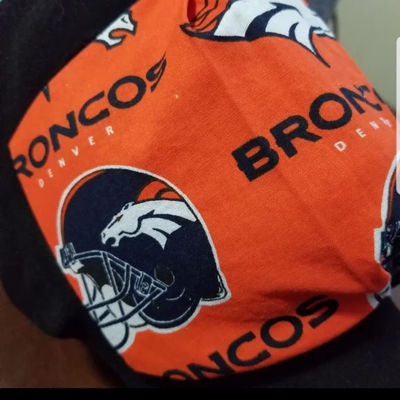 Handmade Denver Broncos helmet & logo on Orange background - Picture 5 of 8
